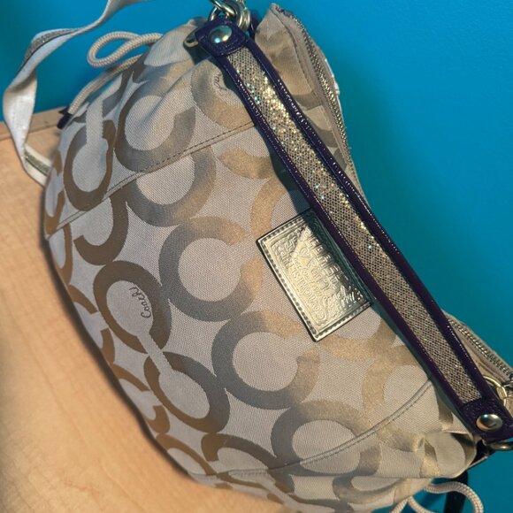 COACH Poppy crossbody - Picture 3 of 4